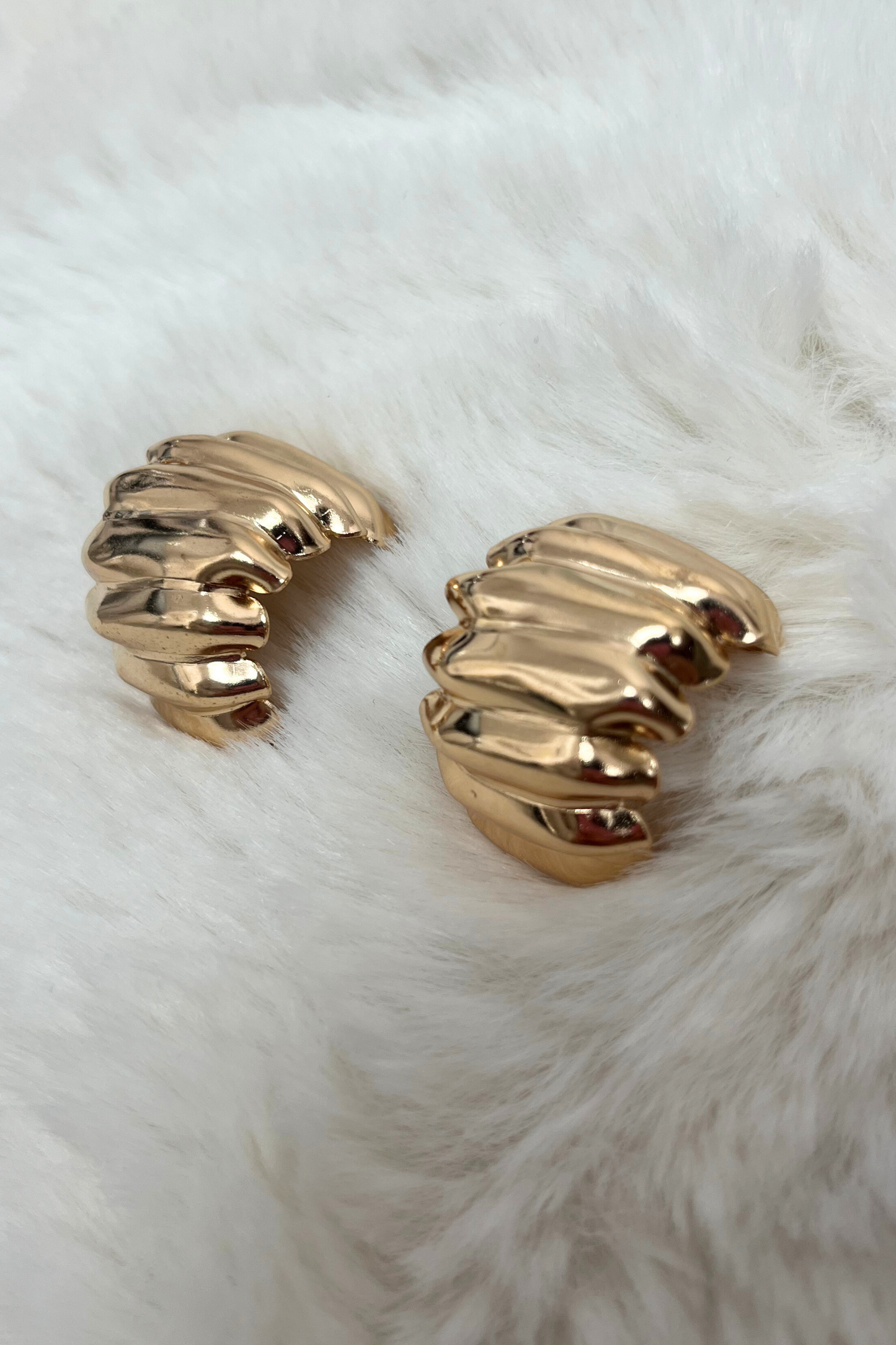 Textured wide hoop earring