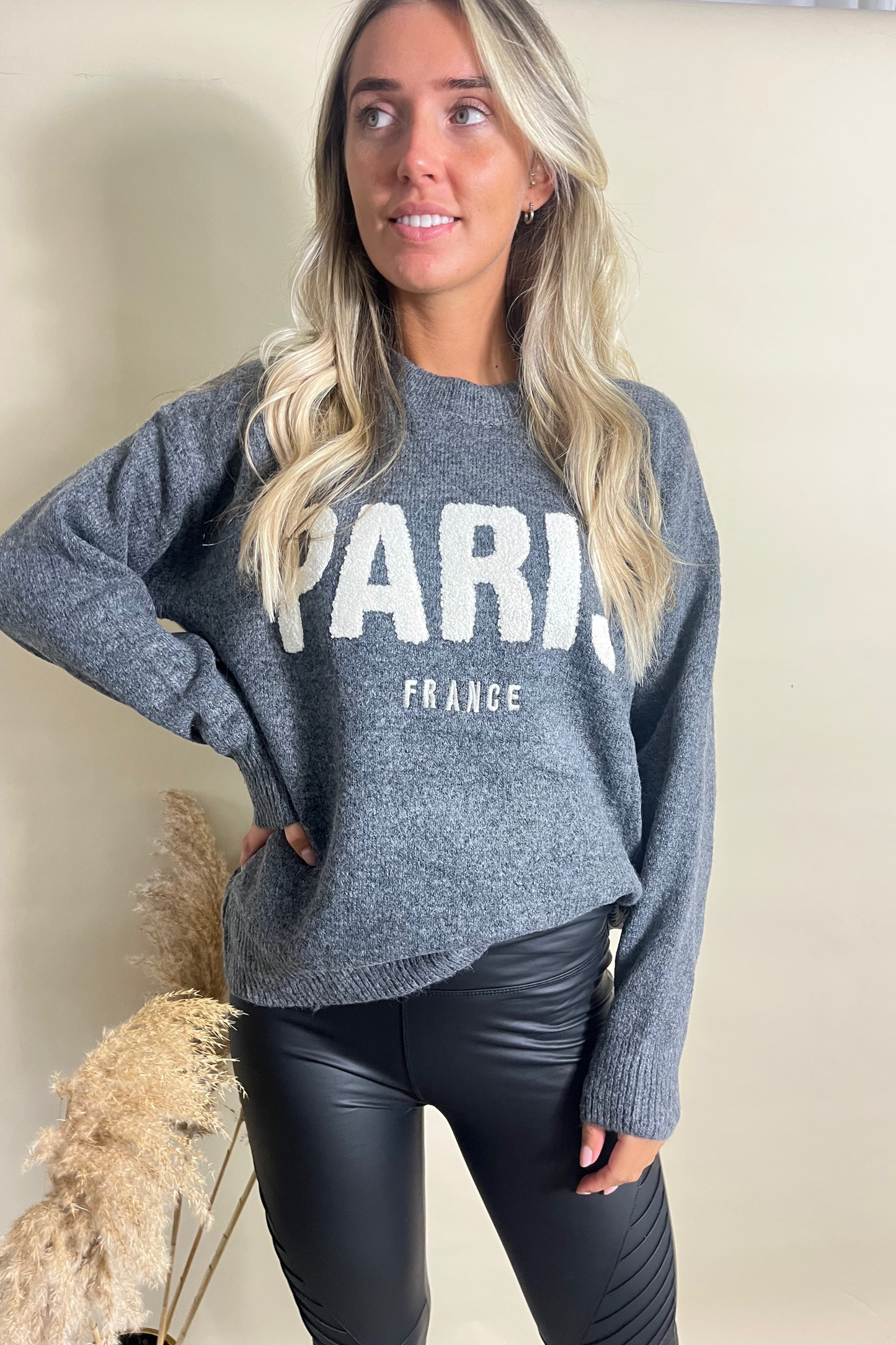 PARIS Slogan Round Neck Sweatshirt