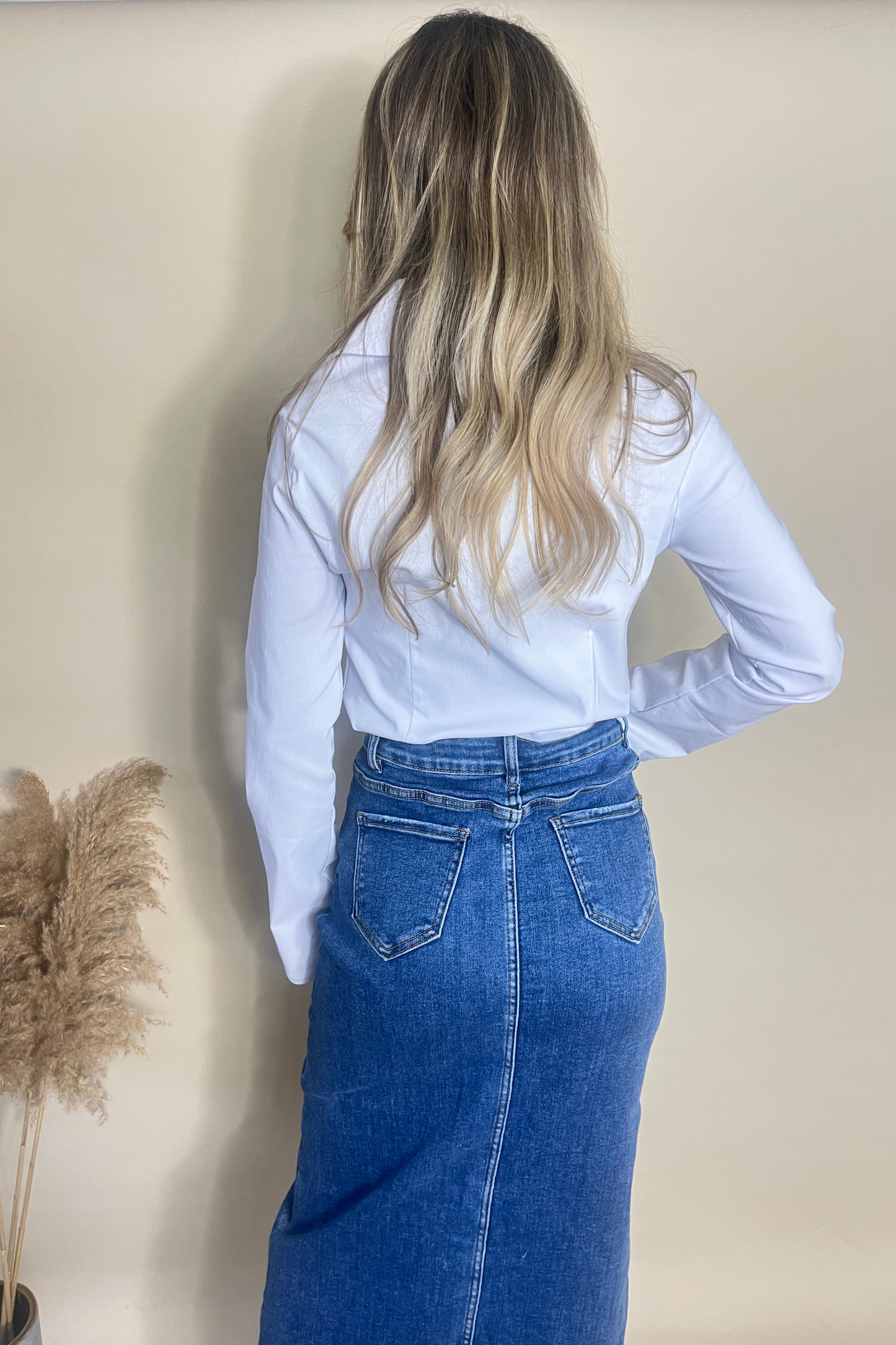 White corset crop shirt top