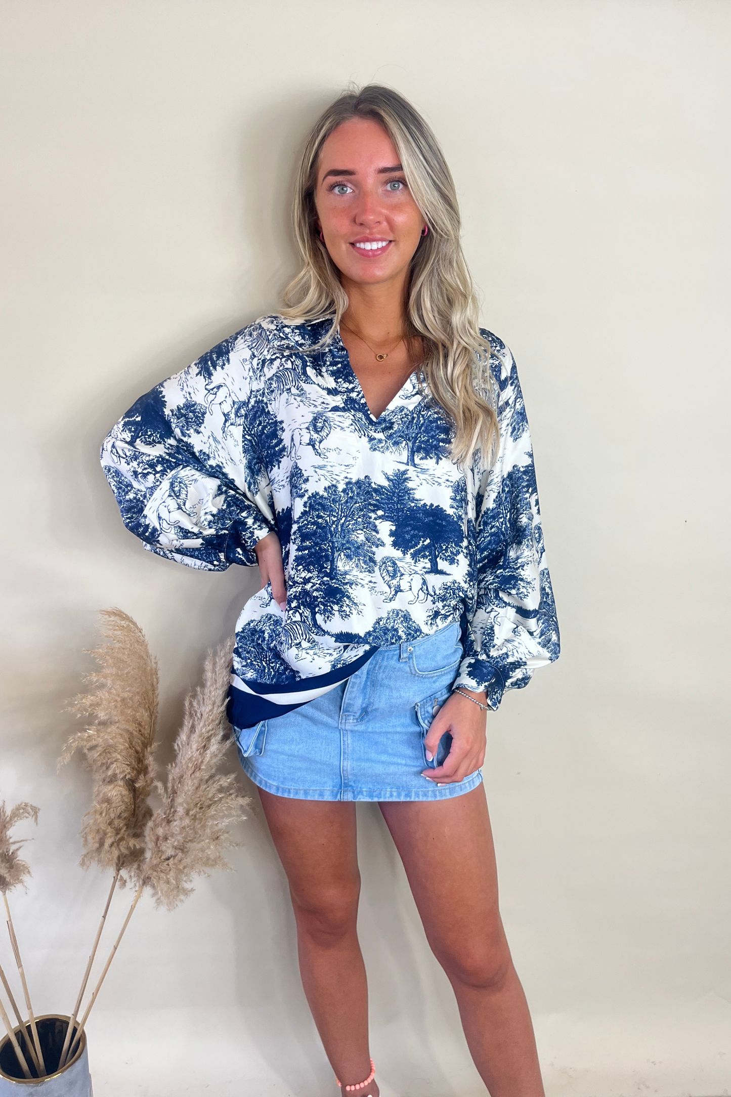Oriental print blue & white top