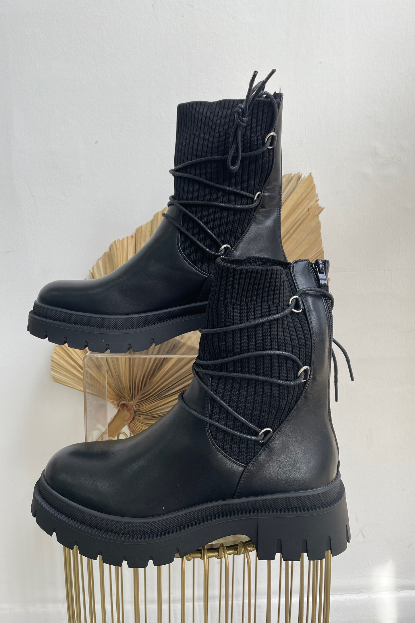 Black pu low Chelsea boots
