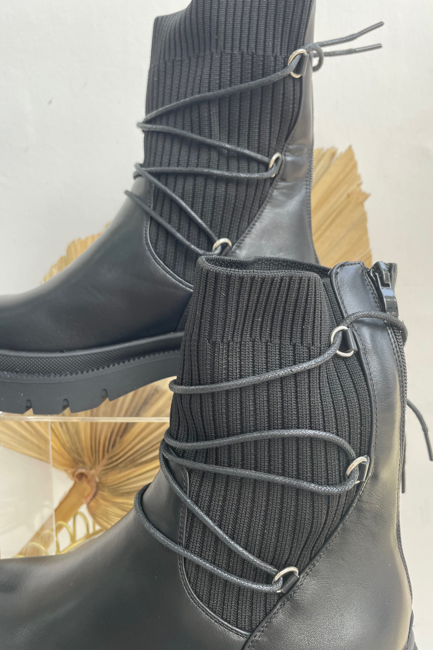 Black pu low Chelsea boots