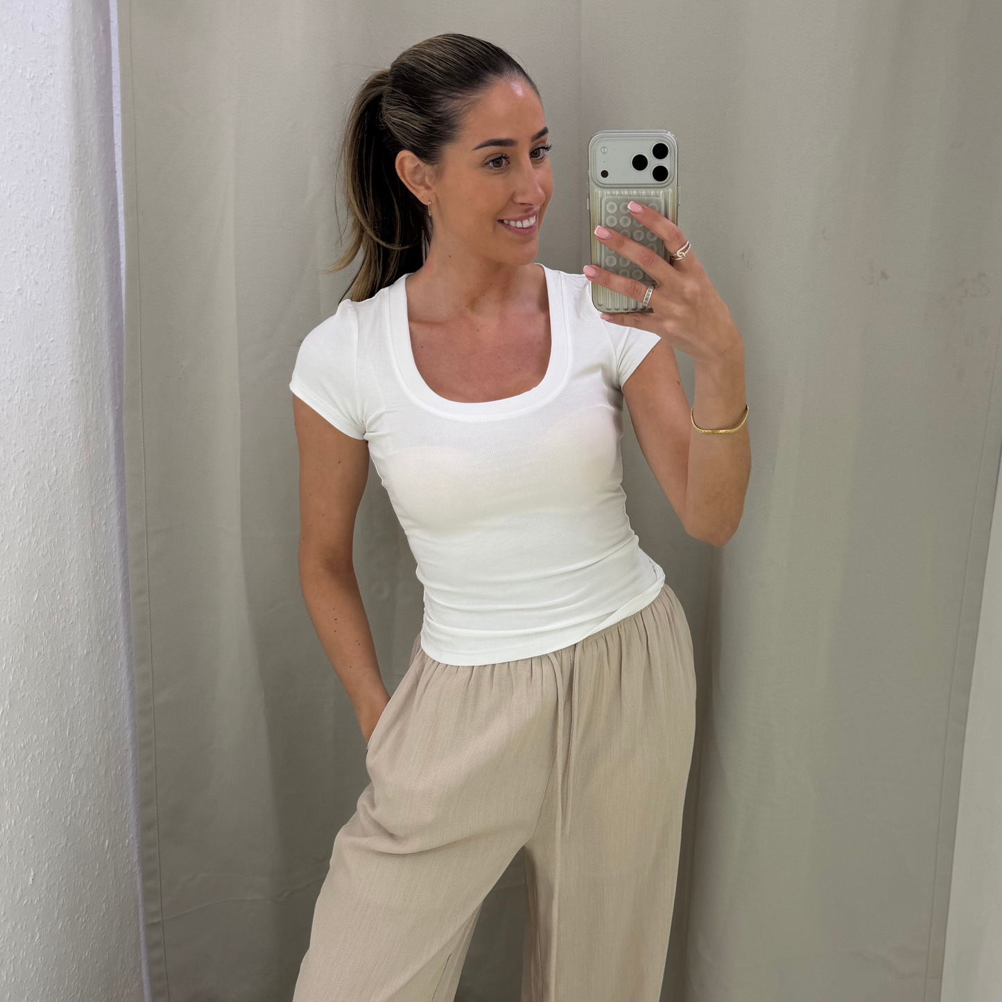 Essential Sculpt Tank – White