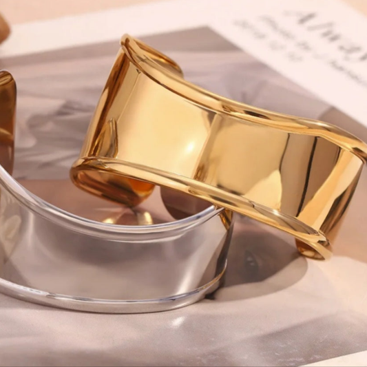 Curve Cuff Bracelet - Gold or Silver