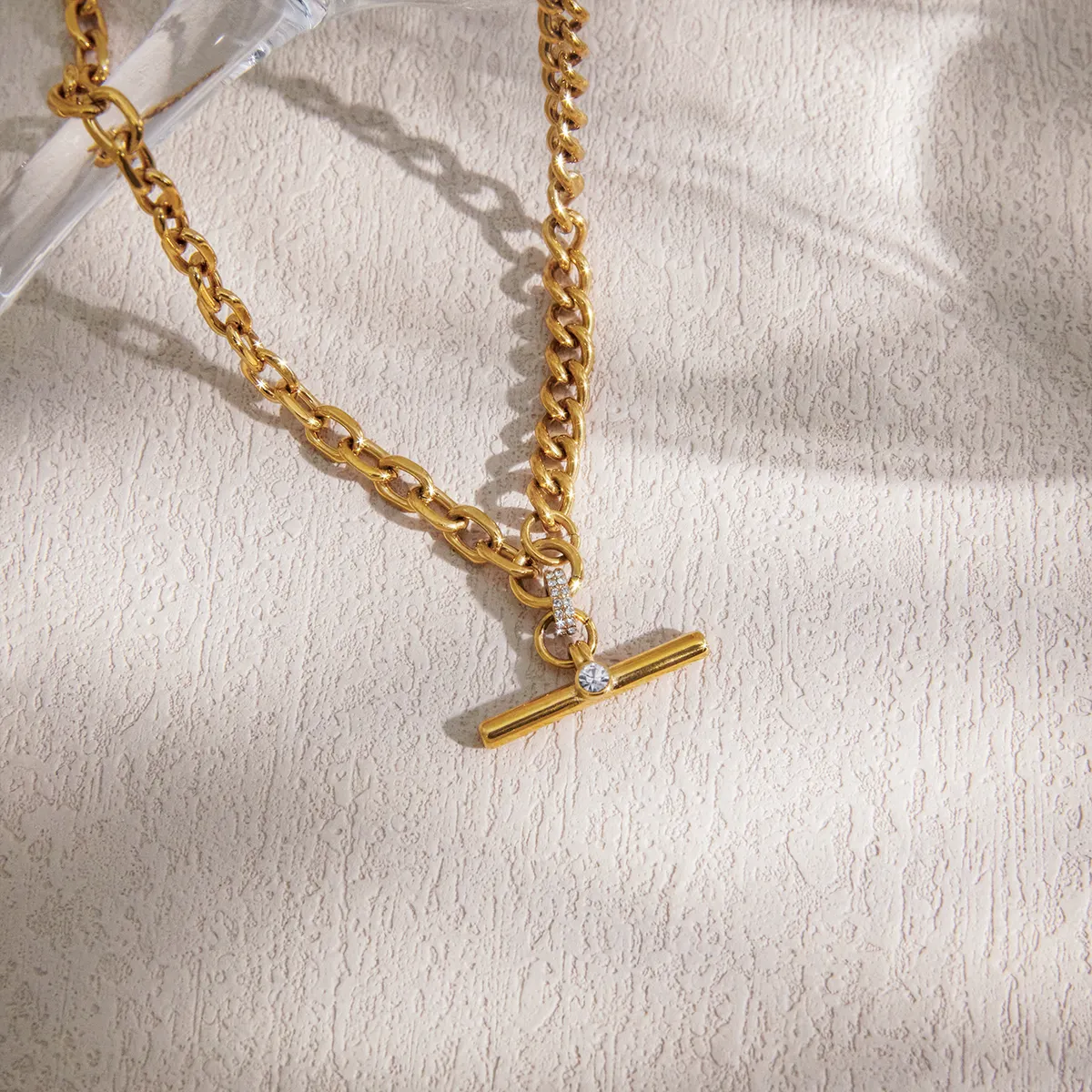 T Bar Pendant with Half & Half Chain