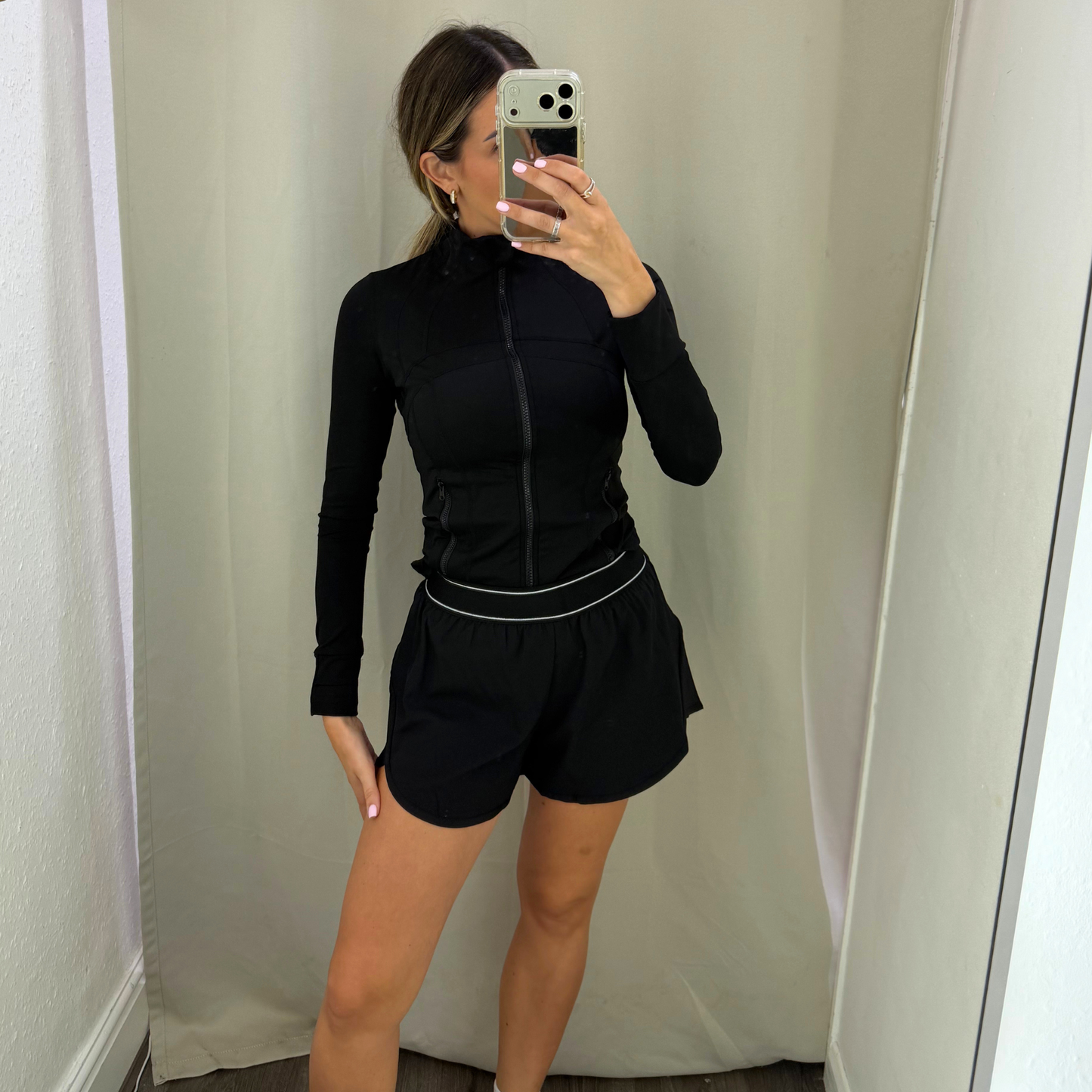 Contrast waist sports shorts