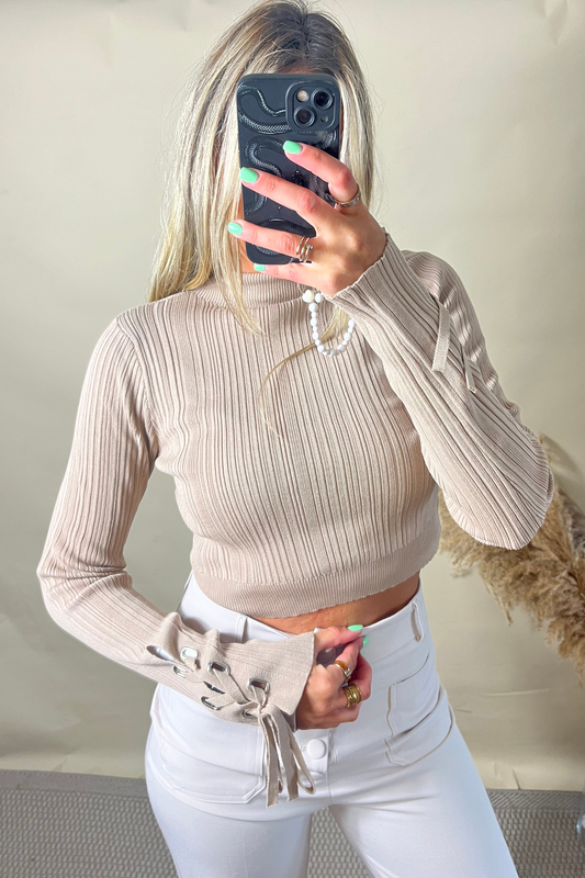 Beige textured cropped lace sleeve top