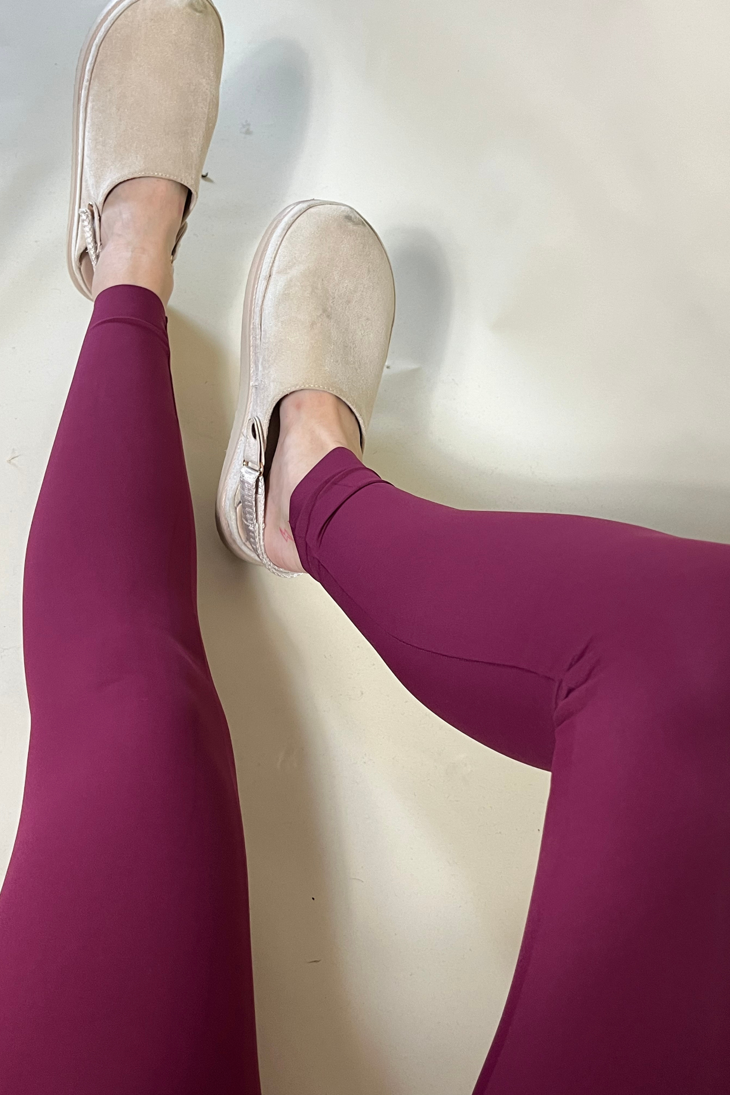 Burgundy seamless leggings