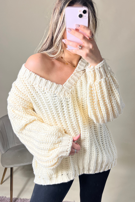 Cream v neck chunky knit jumper