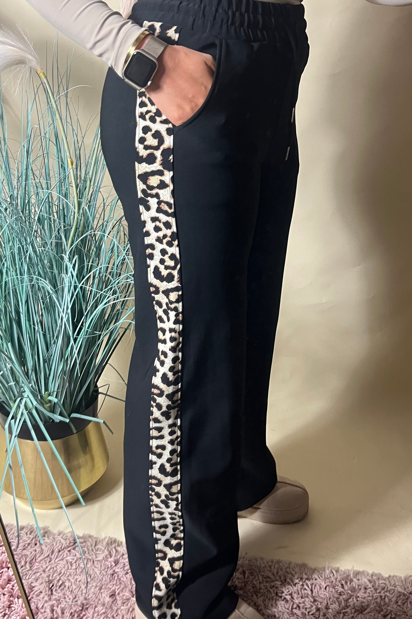 Leopard stripe trousers