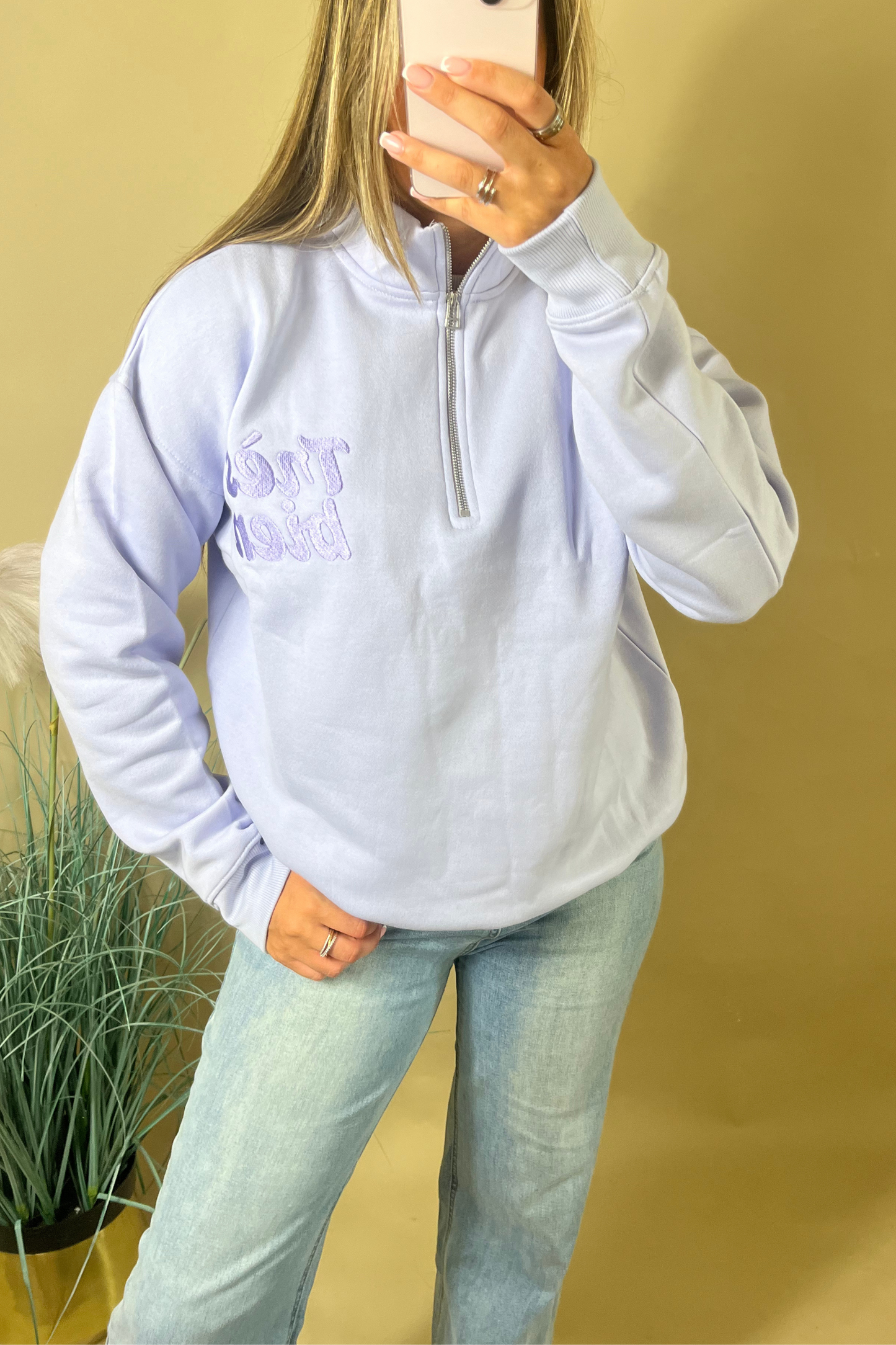 Lilac Tres bien Quarter-zip sweatshirt