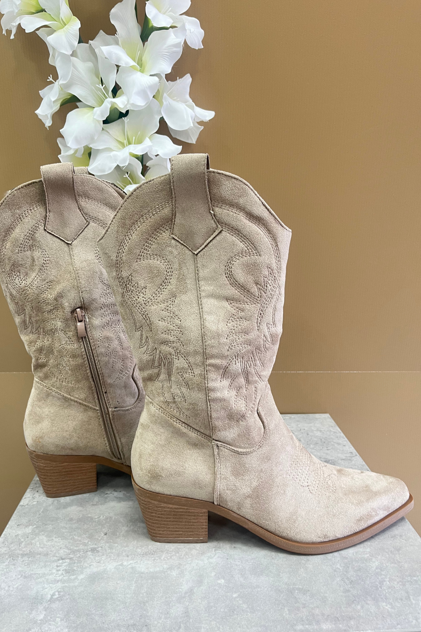 The Dakota Beige Cowboy Boots