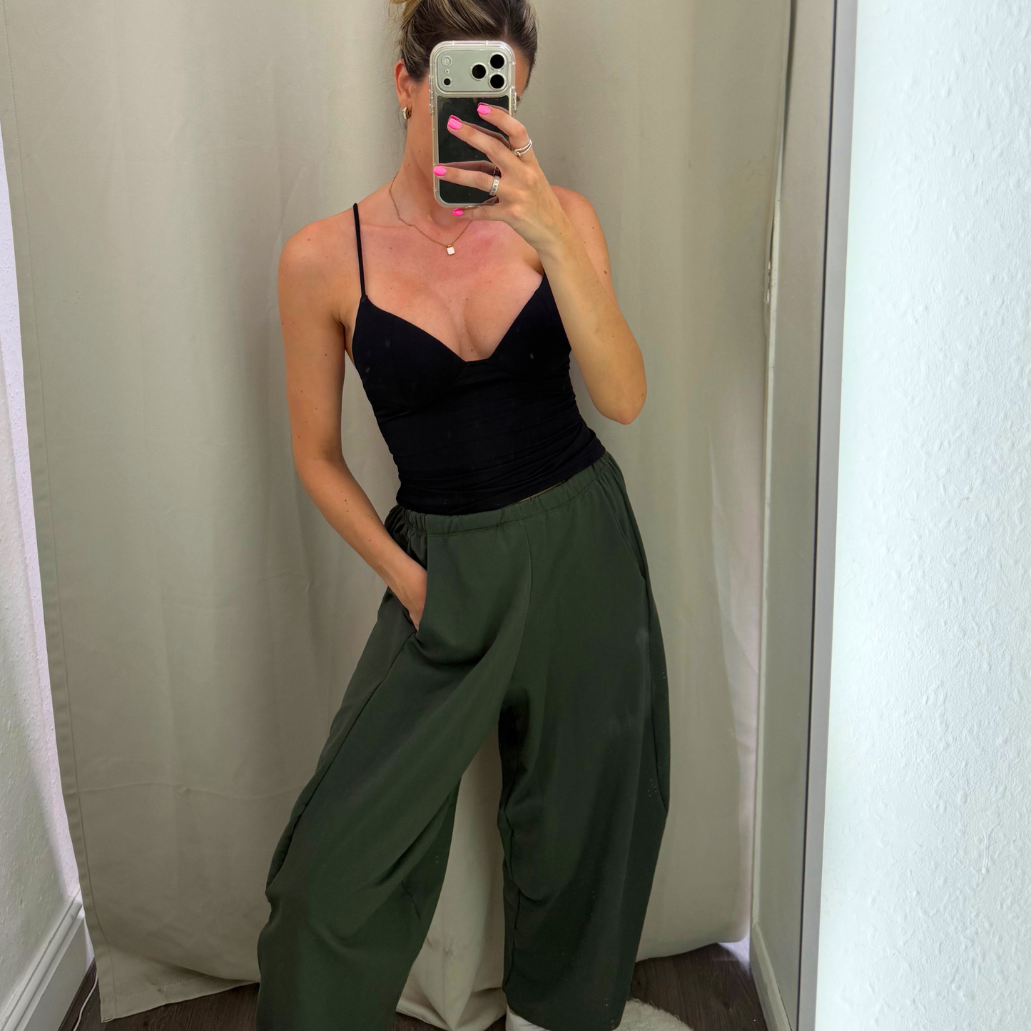 Relaxed Pocket Joggers