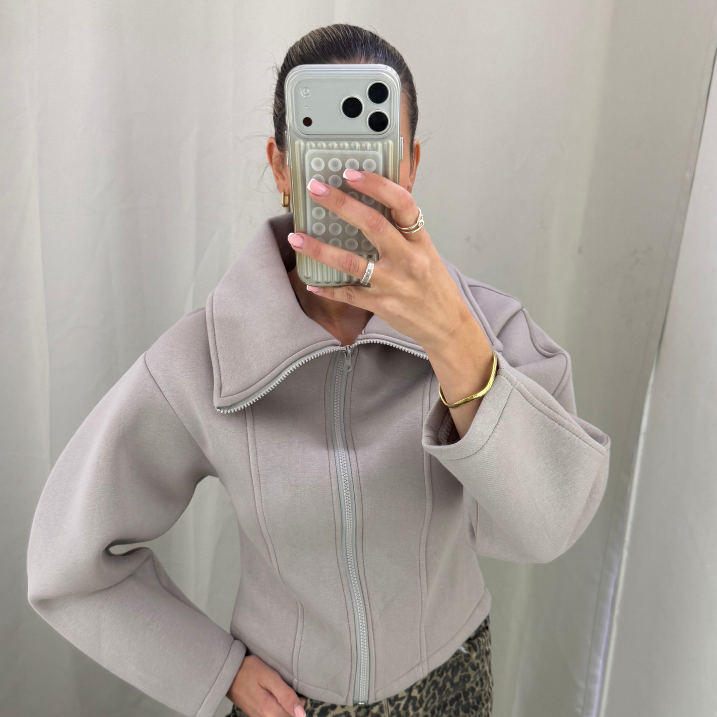 Structured Zip-Up Jacket – Taupe / Black