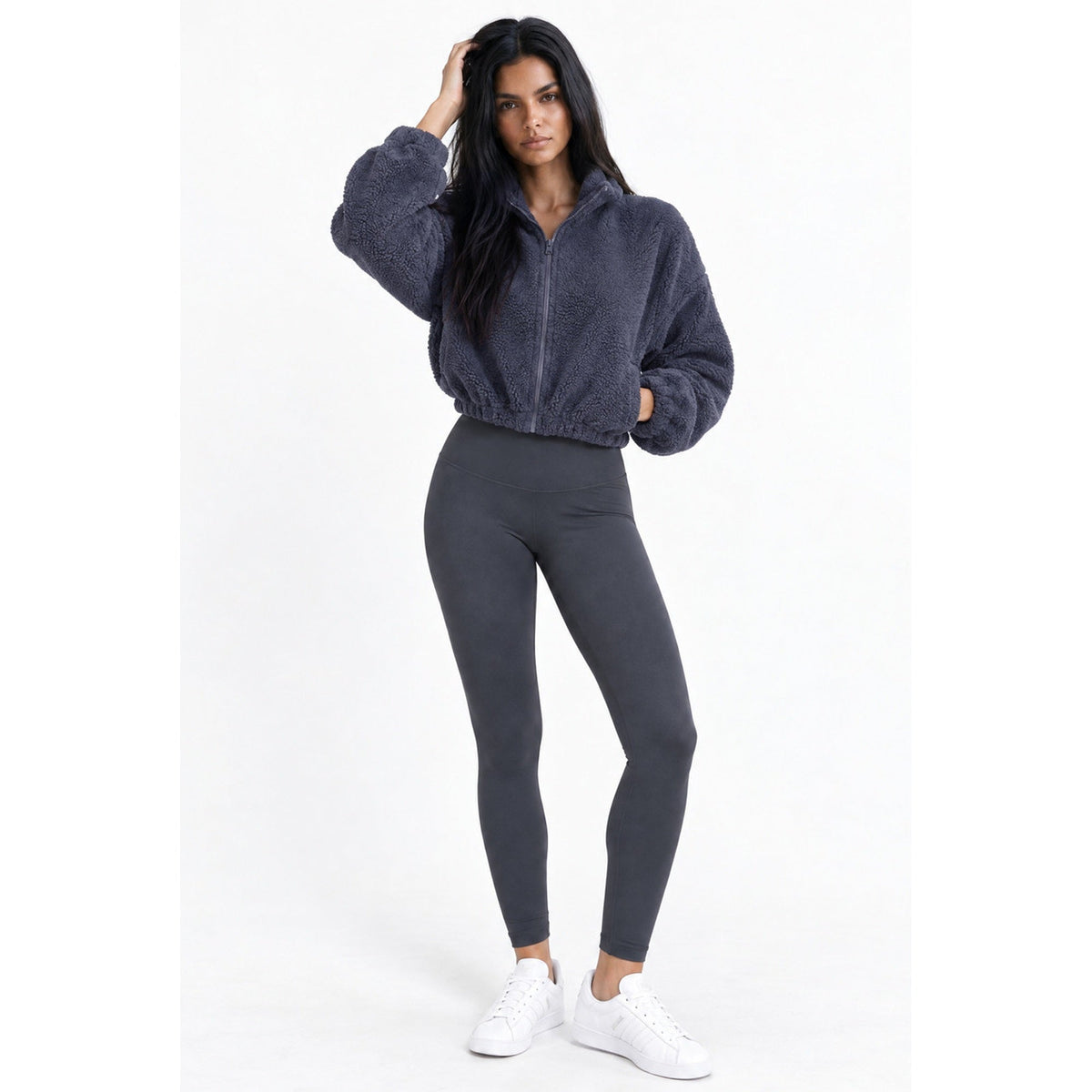 Cropped Borg Fleece Jacket – grey blue outfit